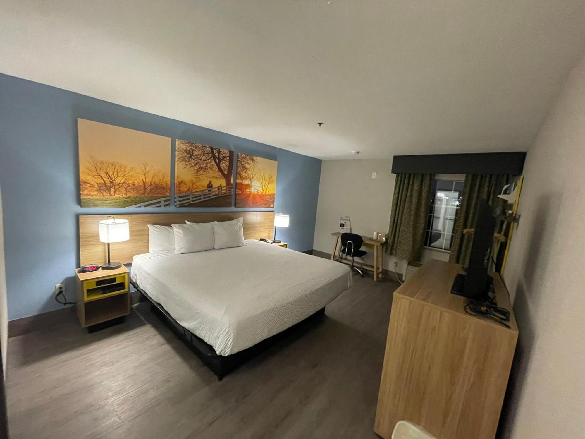 Days Inn By Wyndham Shawnee Buitenkant foto